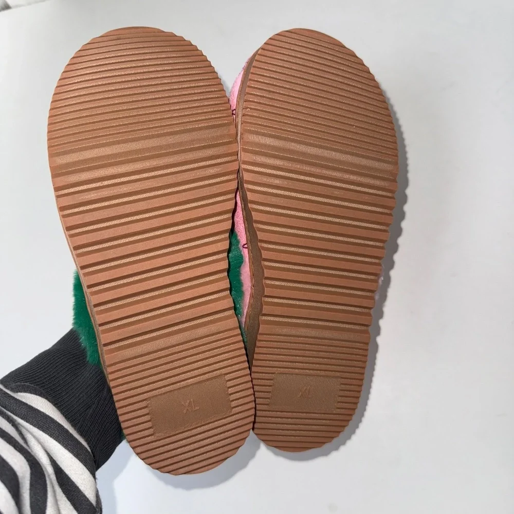 WICKED New $20 Girls XL Pink Green Slip On Fuzzy Faux Fur Slippers Box #79